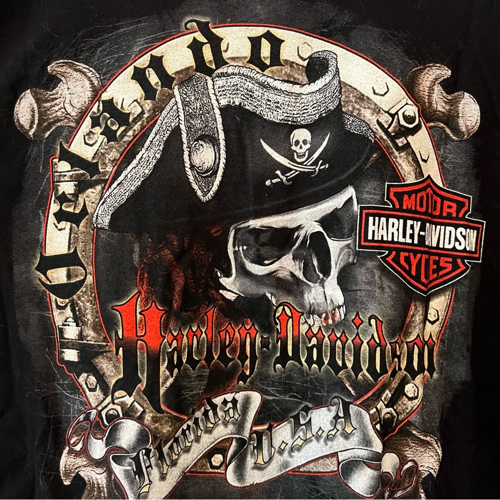 Harley Davidson Orlando, Florida men’s black short sleeve t-shirt pirates